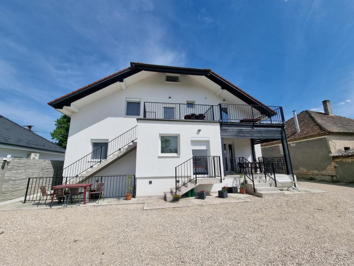 Duna-Beach Apartman Kimle 외부 사진